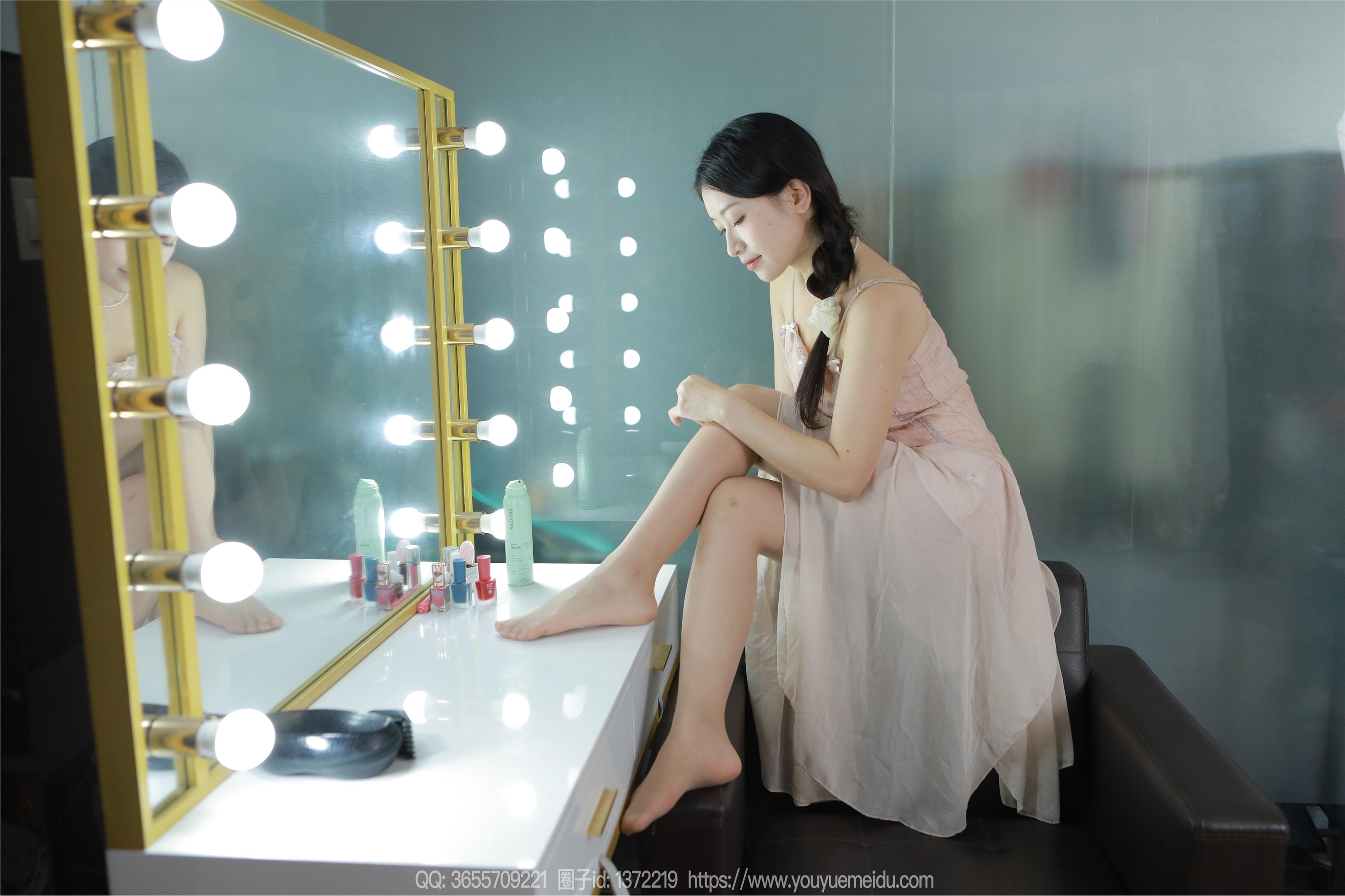 IESS异思趣向  2024.08.05 丝享家 1812 小婕《藕粉吊带裙》